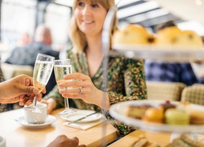 Crociera sul Tamigi con afternoon tea per San Valentino a Londra.
