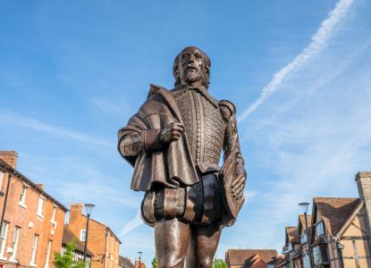 Statua di William Shakespeare a Stratford-upon-Avon