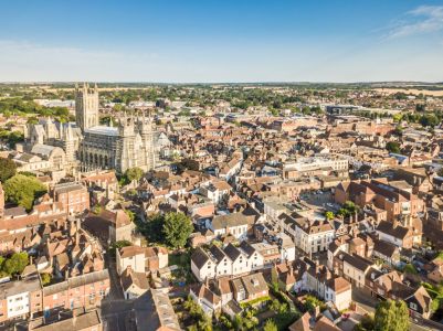Veduta aerea della città medievale di Canterbury