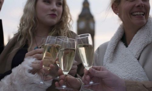 Aperitivo sul Tamigi