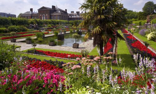 I bellissimi giardini Sunken Garden a Kensington Palace