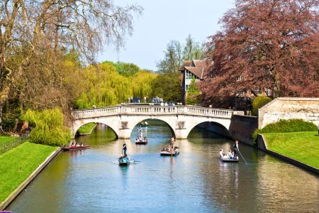 Punting sul fiume Cherwell a Oxford