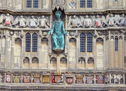 Dettaglio sculture della Cattedrale di Canterbury