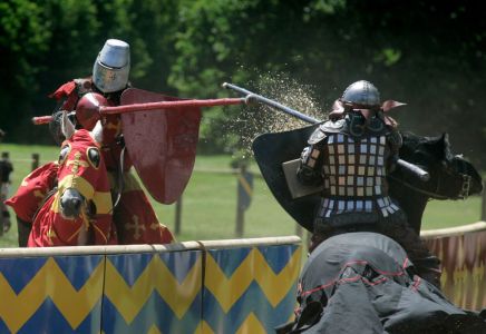 Spettacolo di giostra medievale al Castello di Warwick