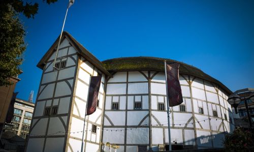 Esterno del teatro di Shakespeare