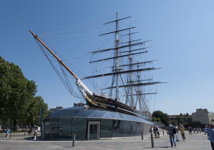 Vista esterna del celebre veliero Cutty Sark conservato a Greenwich.