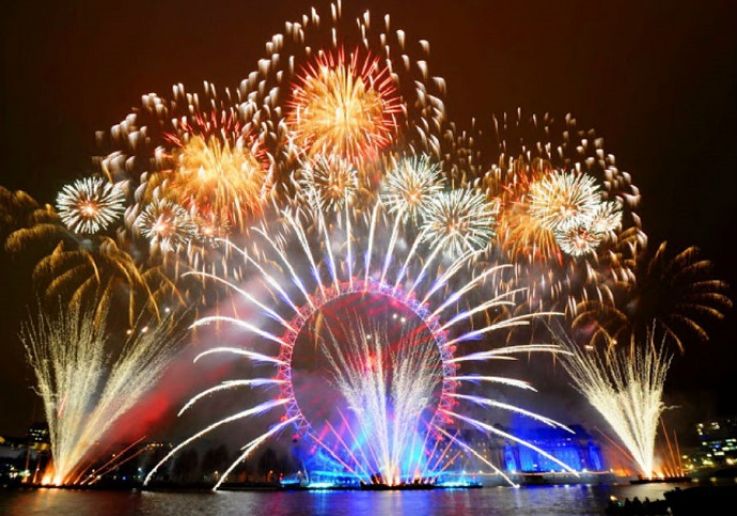 Crociera di Capodanno sul Tamigi con fuochi d'artificio