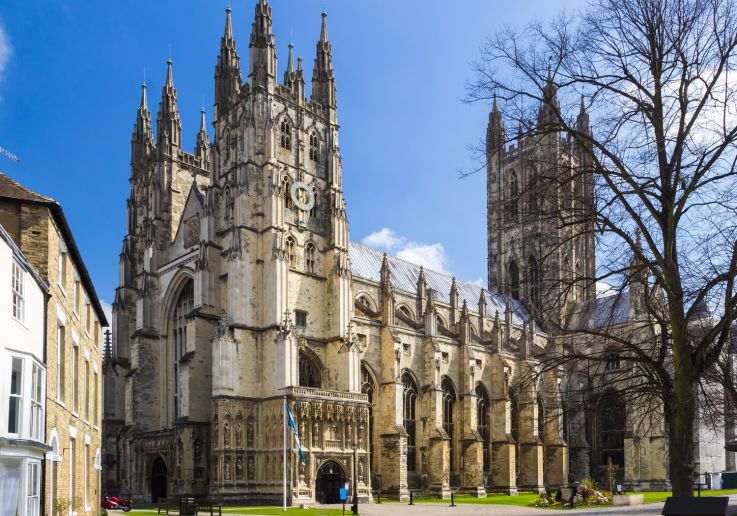 Vista esterna della Cattedrale di Canterbury, uno dei monumenti più importanti della città.