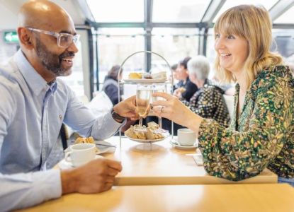 San Valentino romantico a Londra a bordo di una crociera pomeridiana.