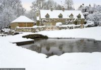 Il 26 dicembre visita la città natale di Shakespeare, Stratford-upon-Avon, con un affascinante tour a piedi