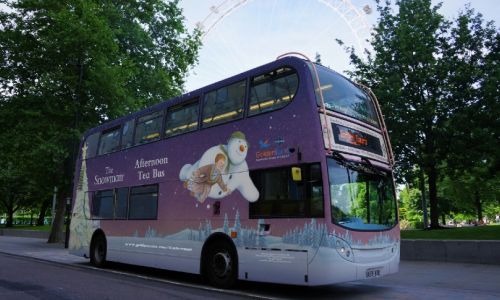 The Snowman™ Afternoon Tea Bus Tour a Londra