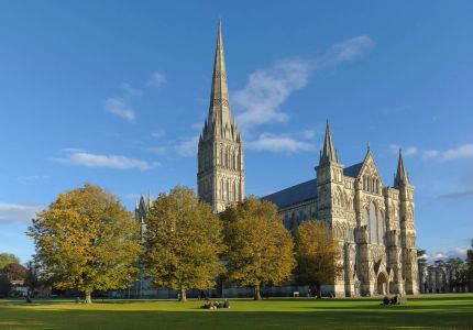 Salisbury Cathedral si trova a pochi chilometri da Stonehenge